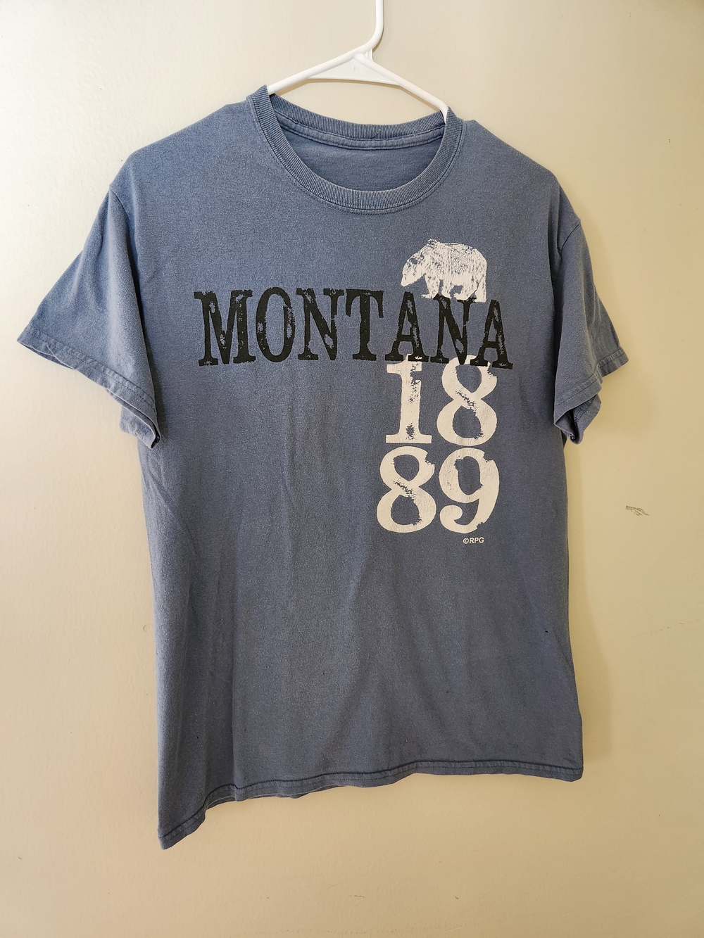Womens Montana Graphic T‑Shirt in Blue M Medium